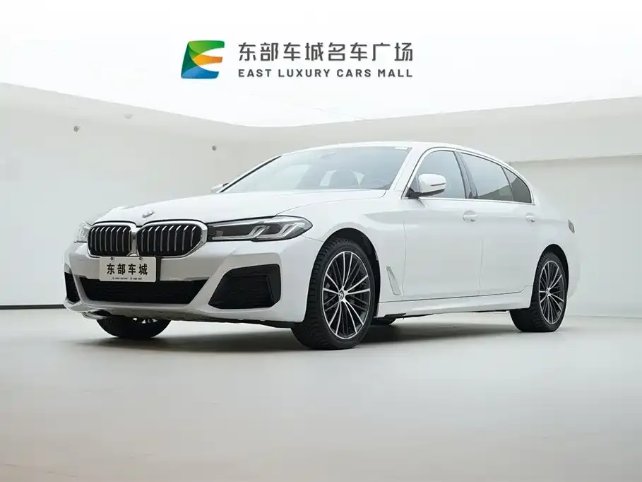 BMW 5 Series — фото 1