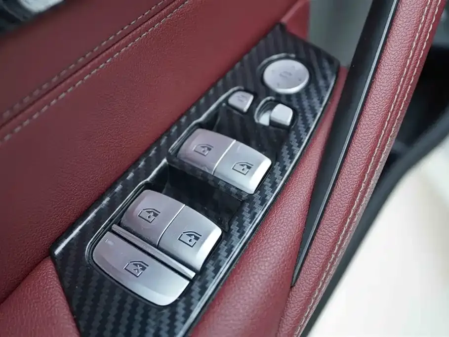 BMW 5 Series — фото 10