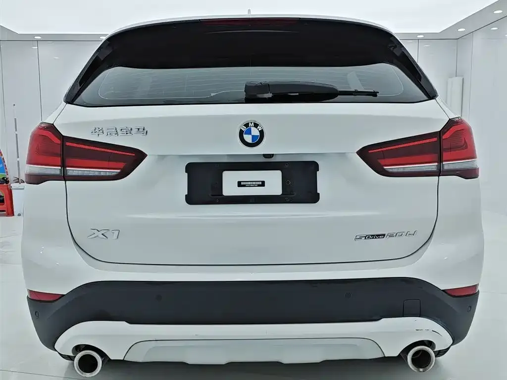 BMW X1 — фото 5