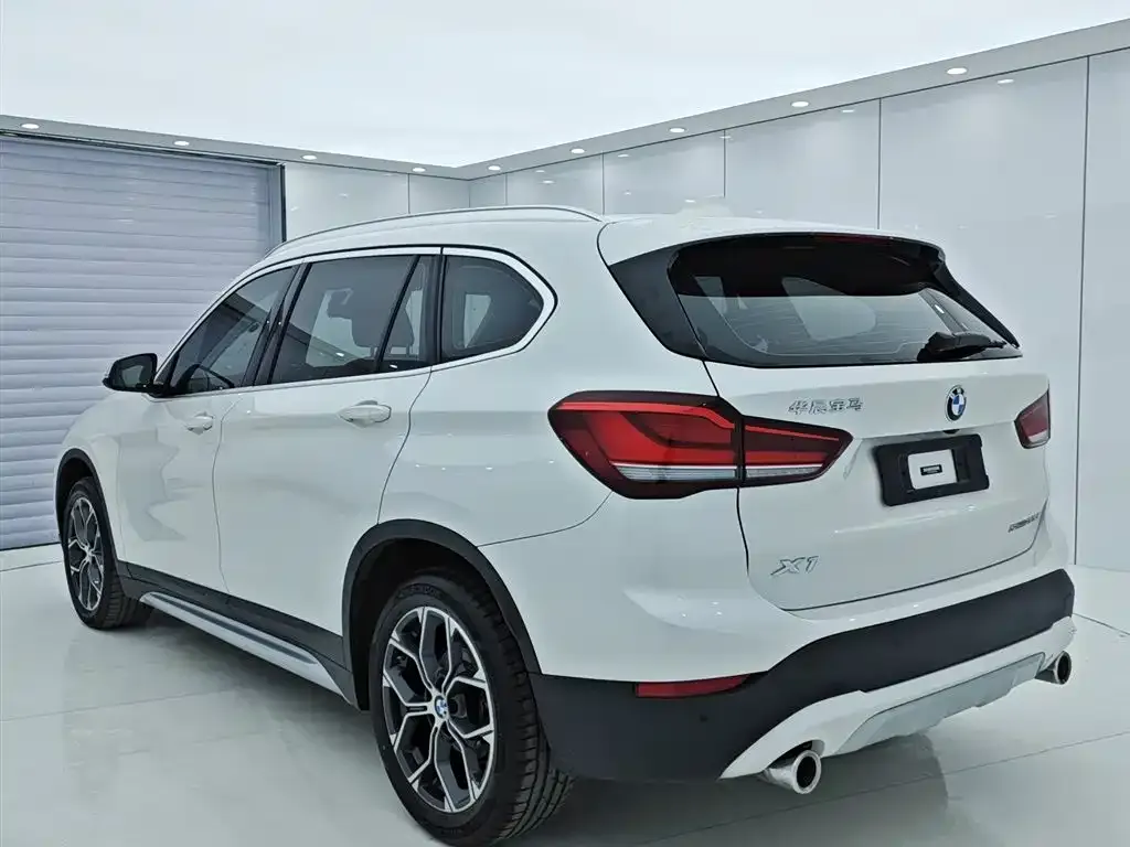 BMW X1 — фото 6