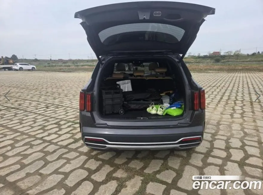 Kia Sorento — фото 8