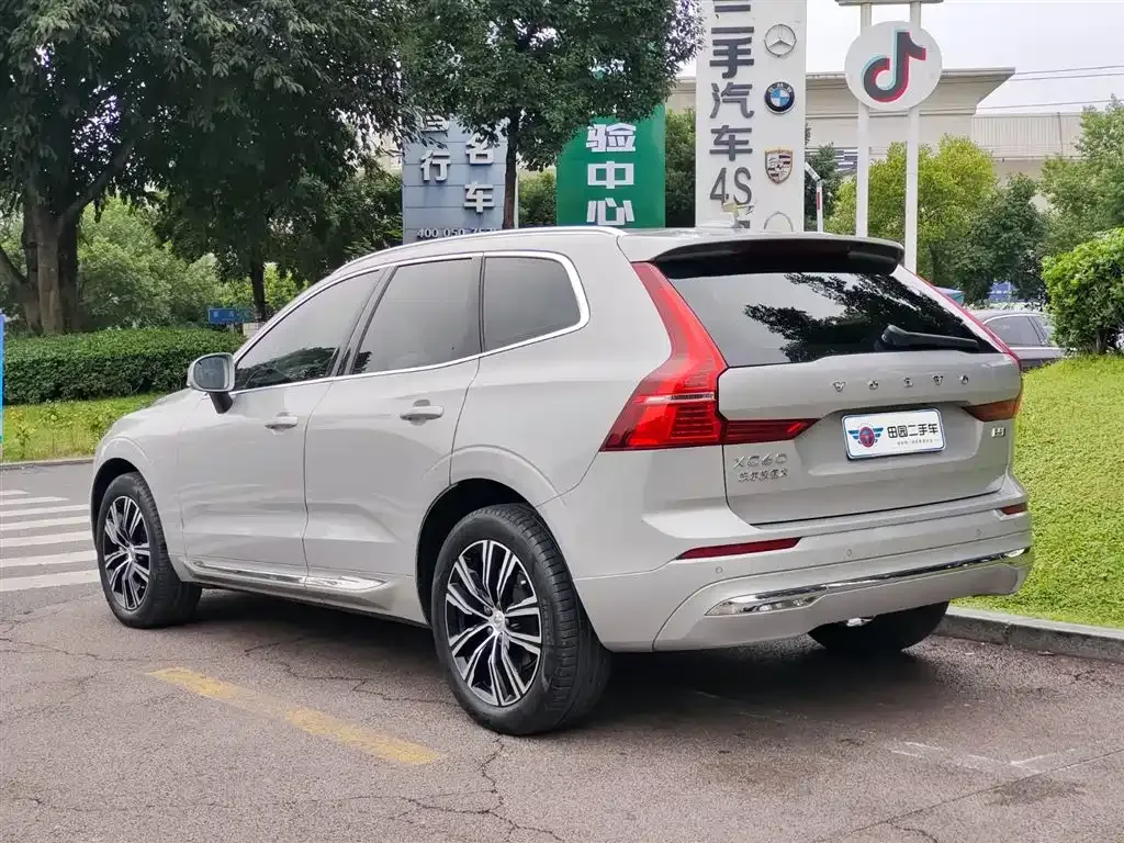 Volvo XC60 — фото 4