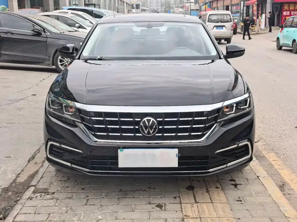 Volkswagen Passat — фото 2
