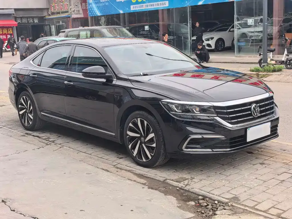 Volkswagen Passat — фото 3
