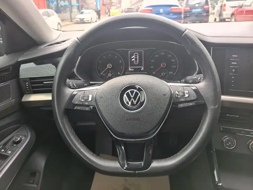 Volkswagen Passat — фото 8