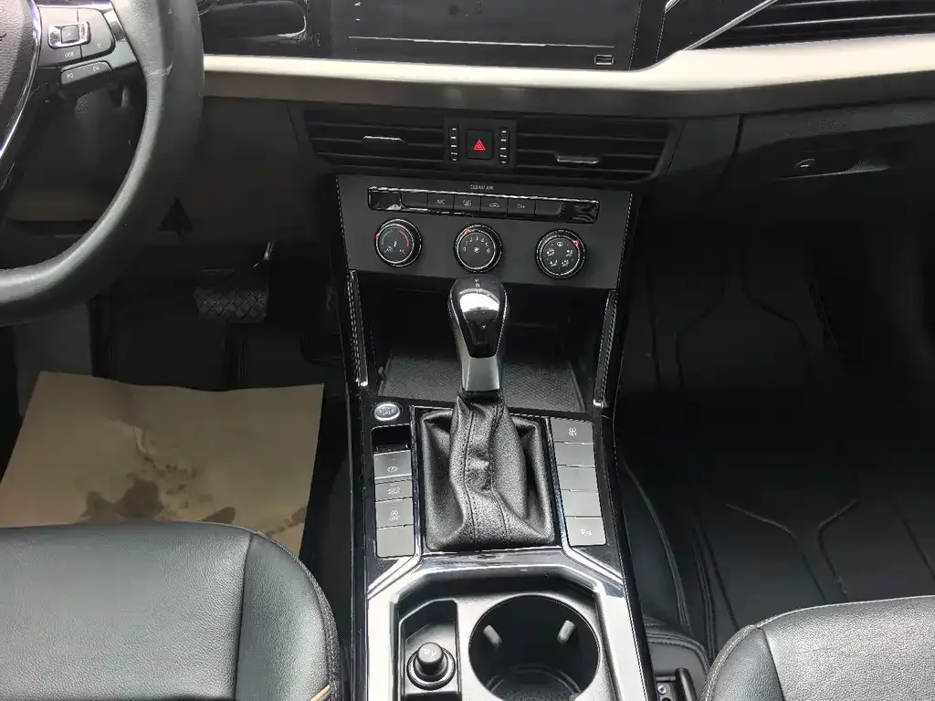 Volkswagen Passat — фото 9