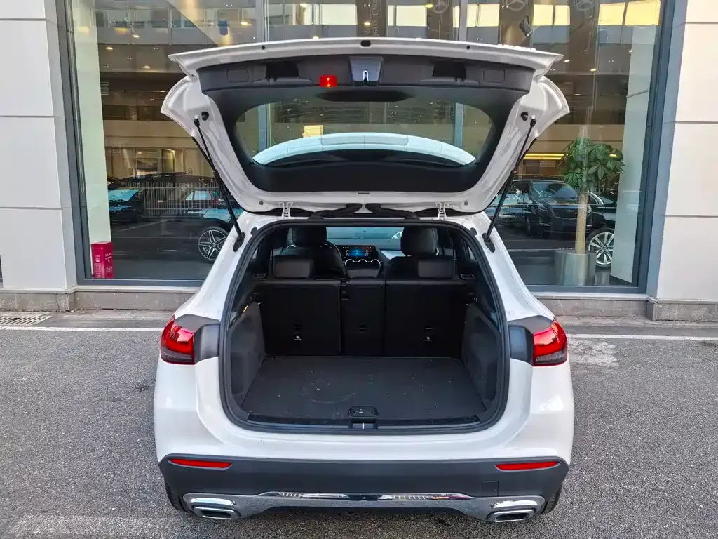 Mercedes-Benz GLA — фото 6
