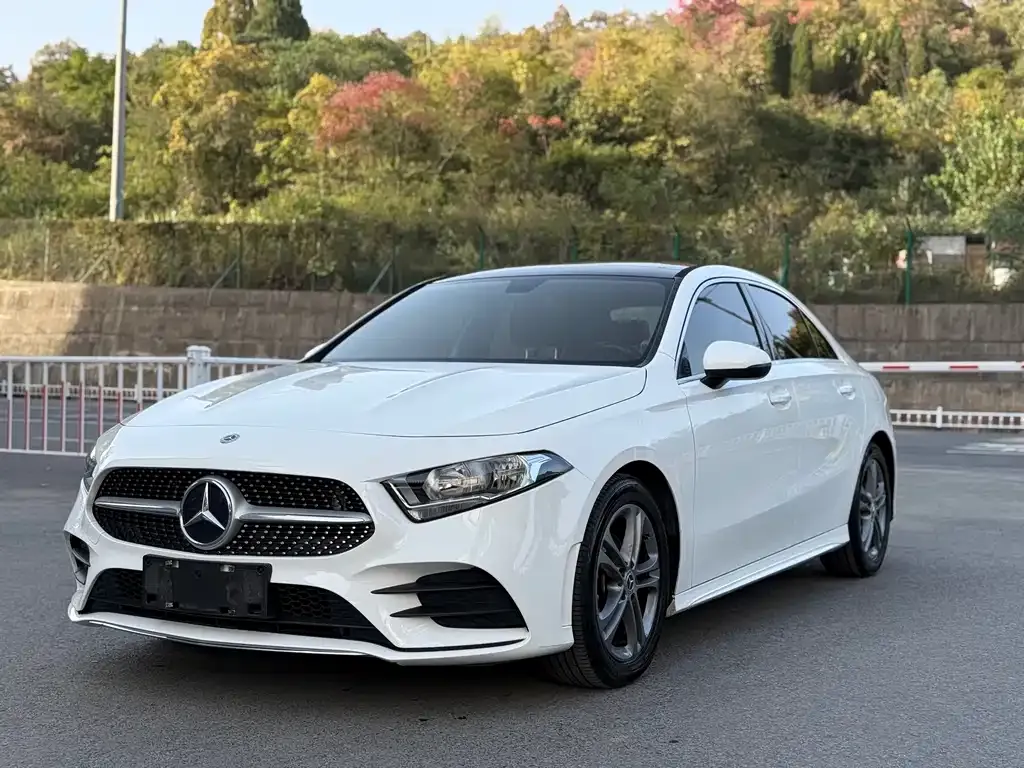 Mercedes-Benz A-Class — фото 1