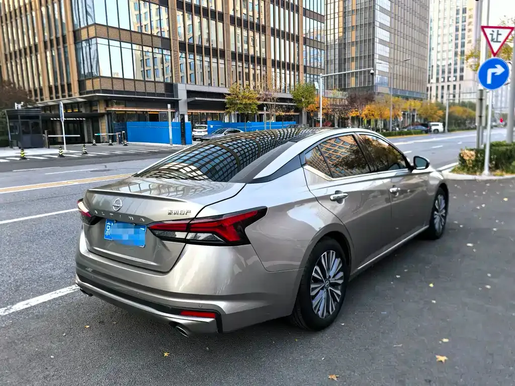 Nissan Teana — фото 4