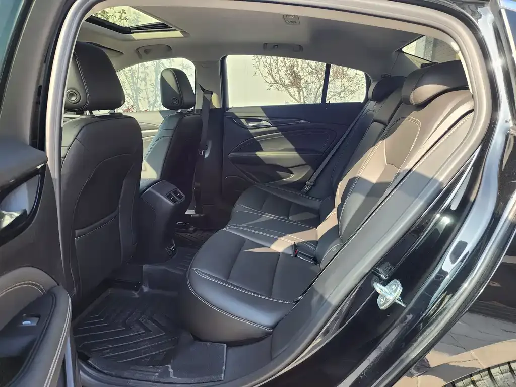 Buick Regal — фото 8