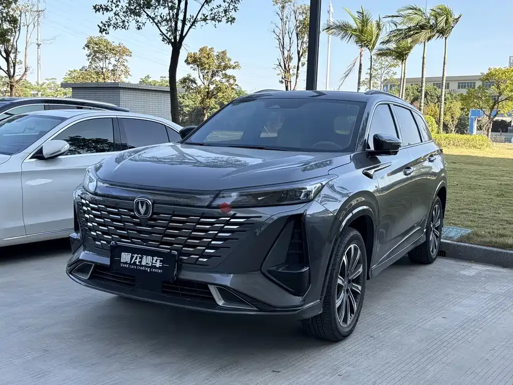 Changan CS75PLUS — фото 1