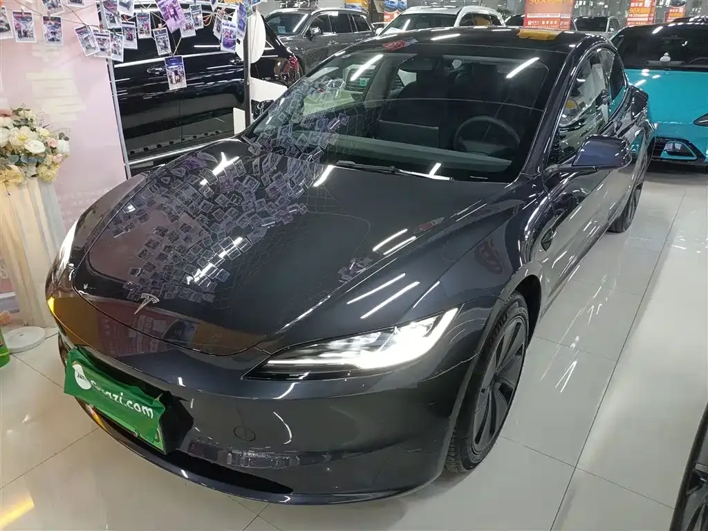 Tesla Model 3 — фото 2