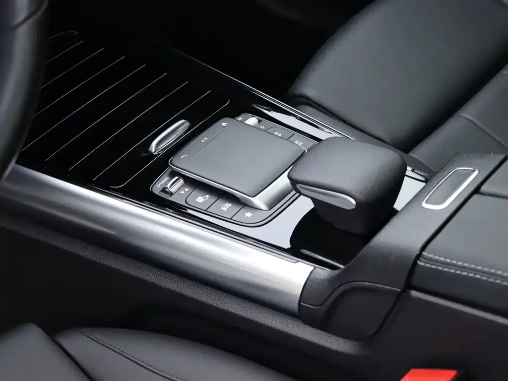 Mercedes-Benz B-Class — фото 10