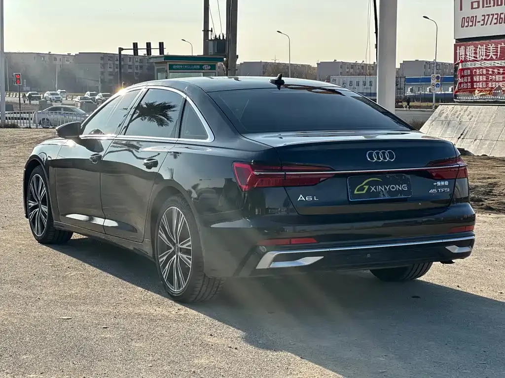Audi A6L — фото 5