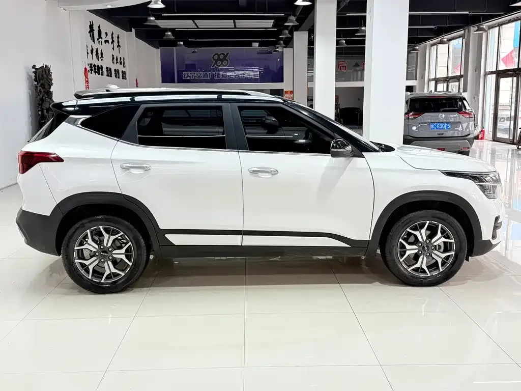 Kia KX3 — фото 4