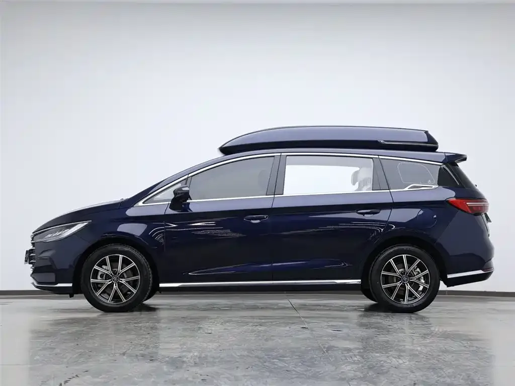 BYD MAX New Energy — фото 5