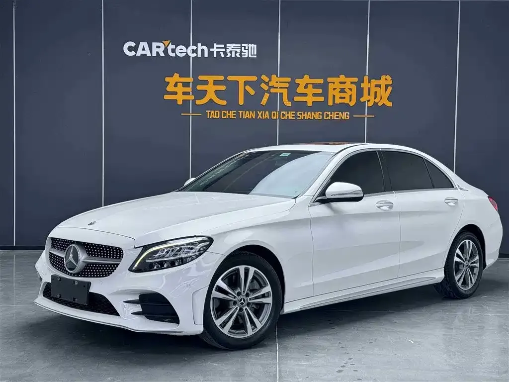 Mercedes-Benz C-Class — фото 1