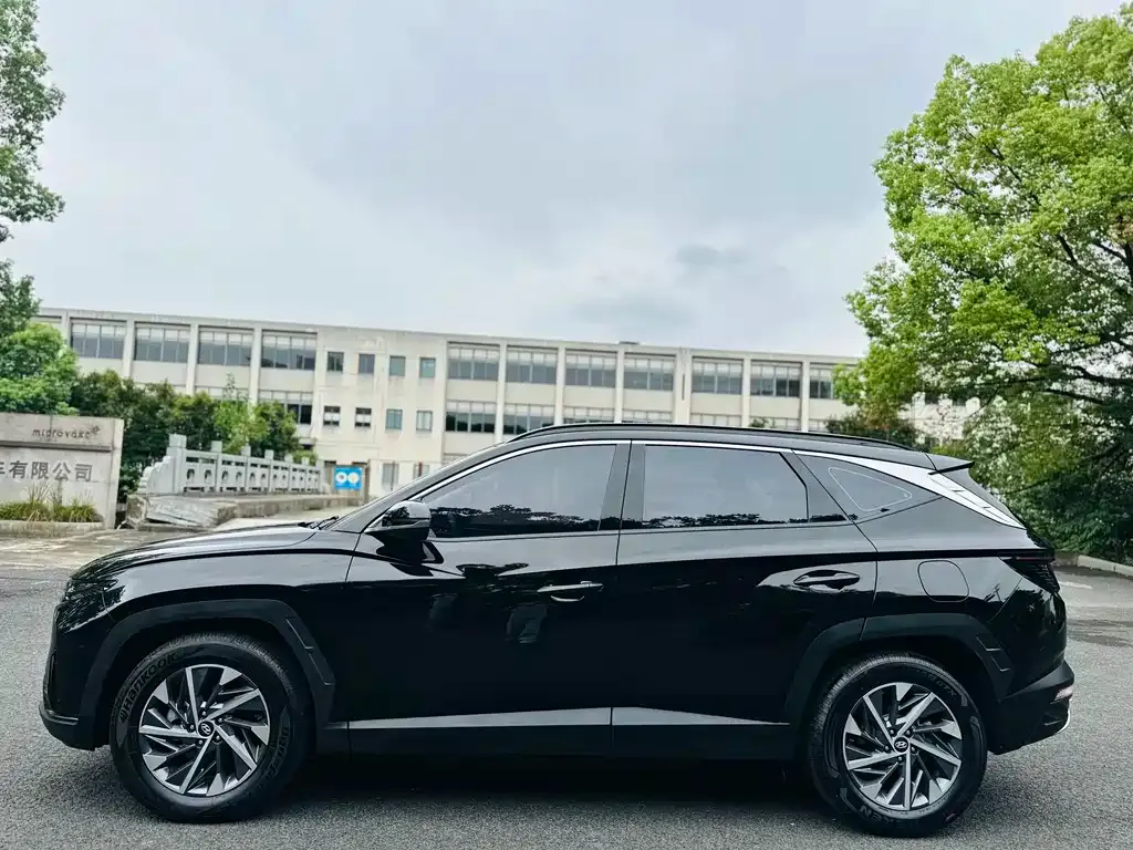 Hyundai Tucson — фото 7