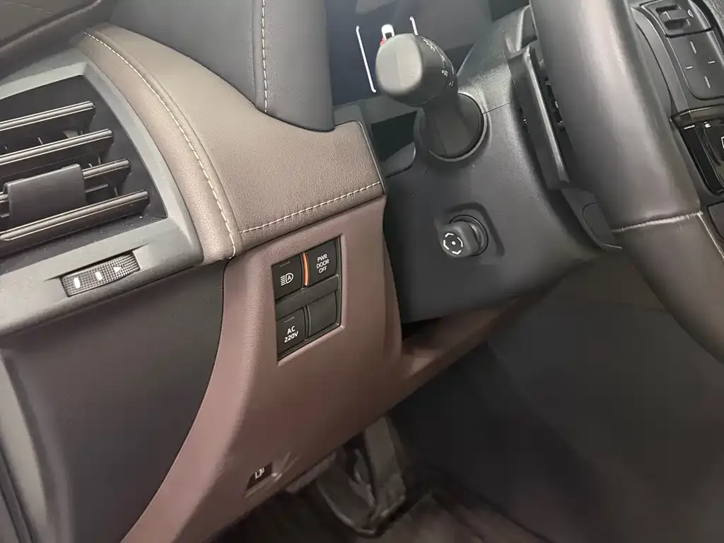 Toyota Vellfire — фото 5