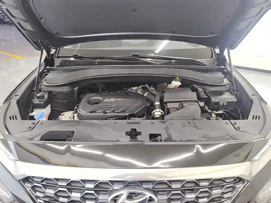 Hyundai Santa Fe — фото 10