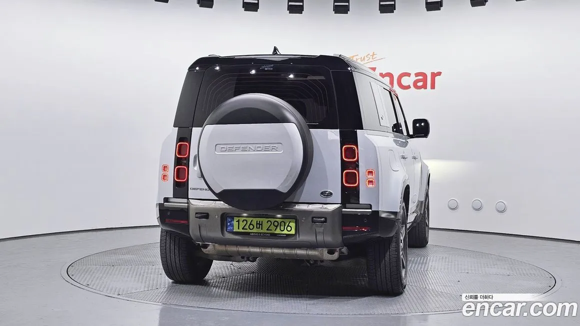 Land Rover Defender — фото 4