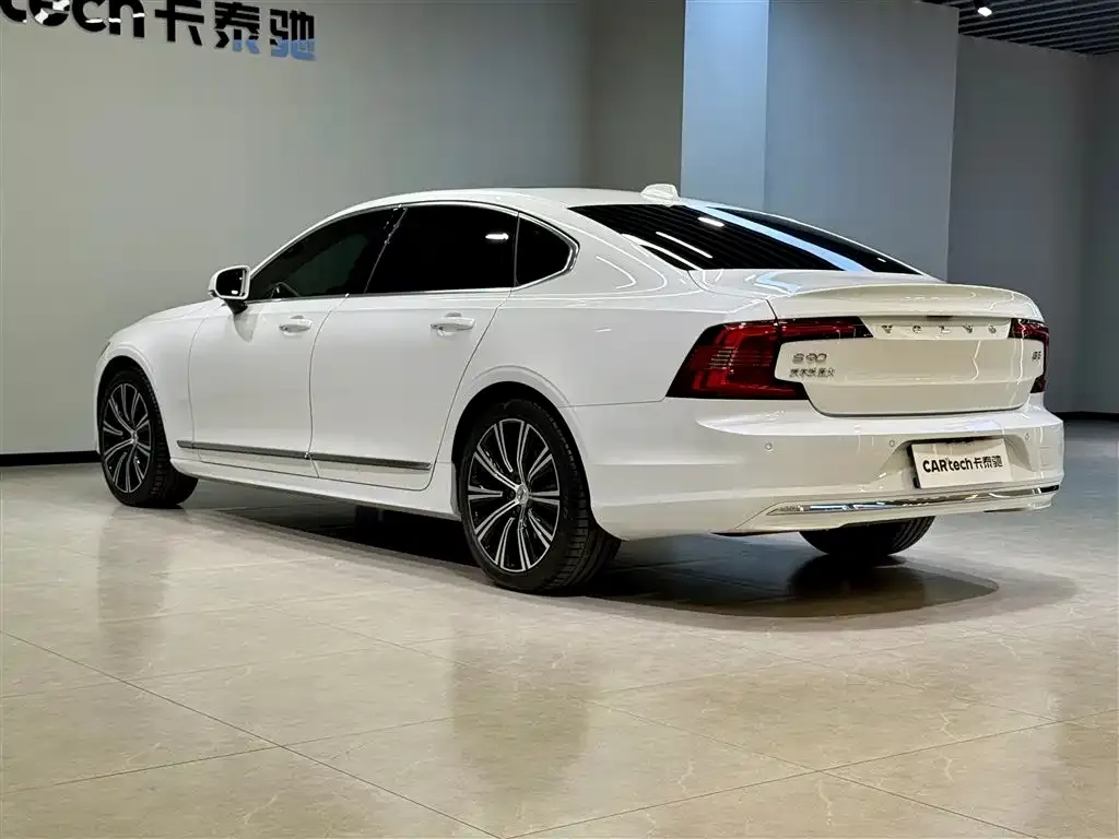 Volvo S90 — фото 6