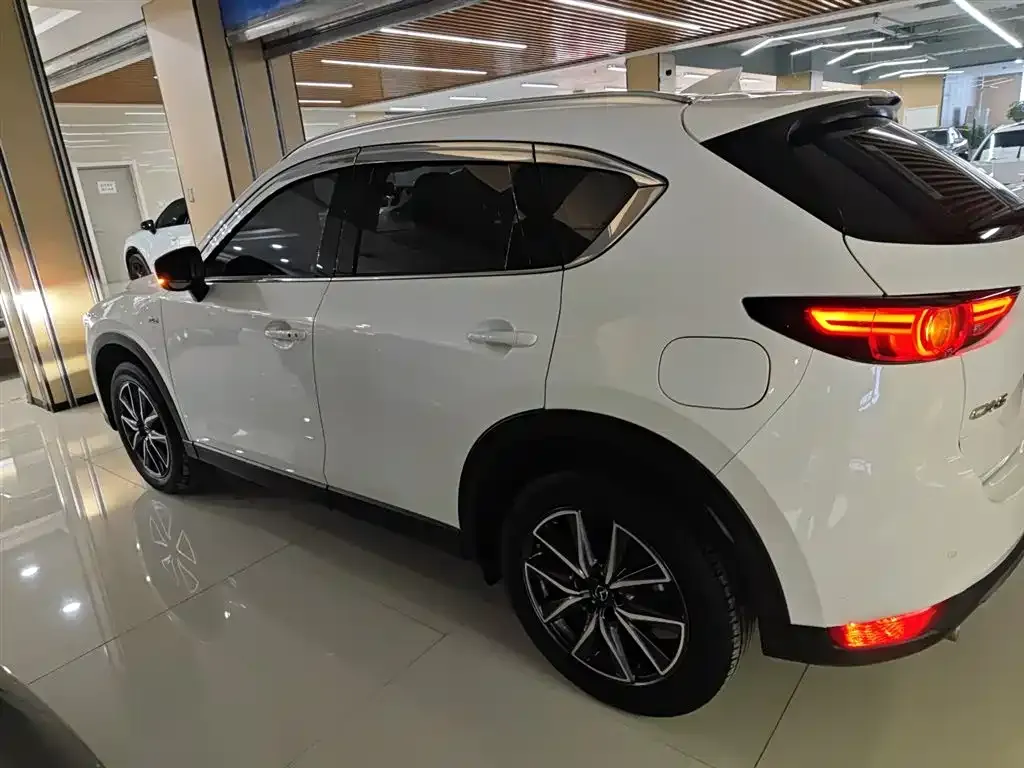 Mazda CX-5 — фото 5