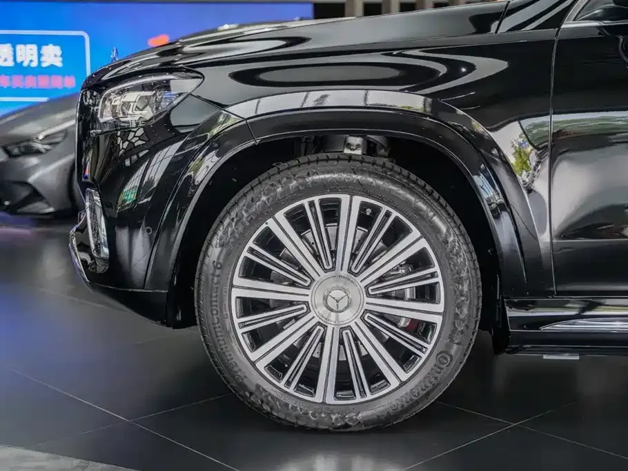 Mercedes-Benz GLS — фото 8
