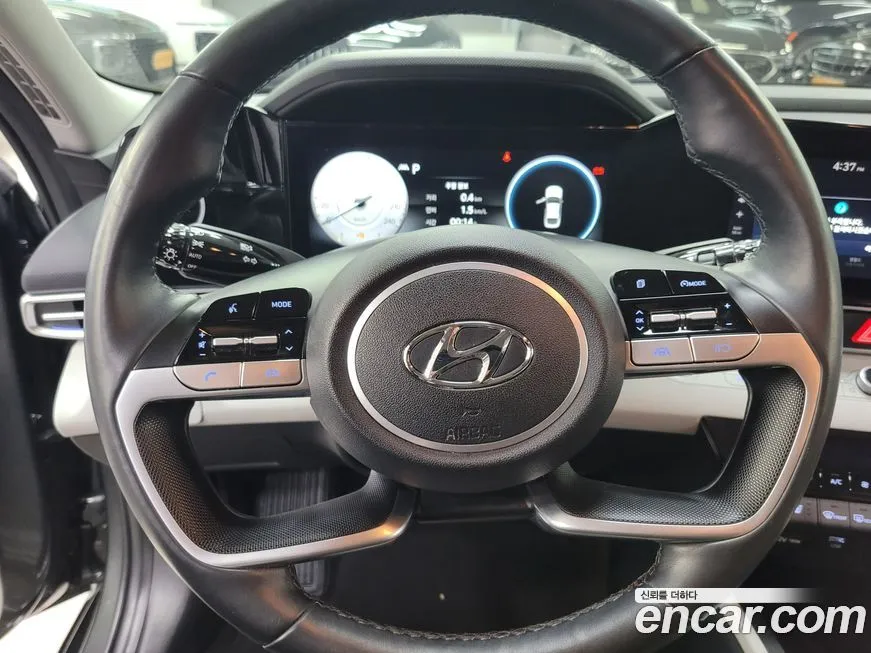 Hyundai AVANTE — фото 3