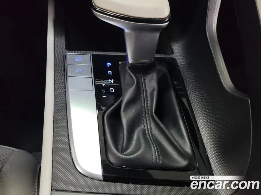 Hyundai AVANTE — фото 9