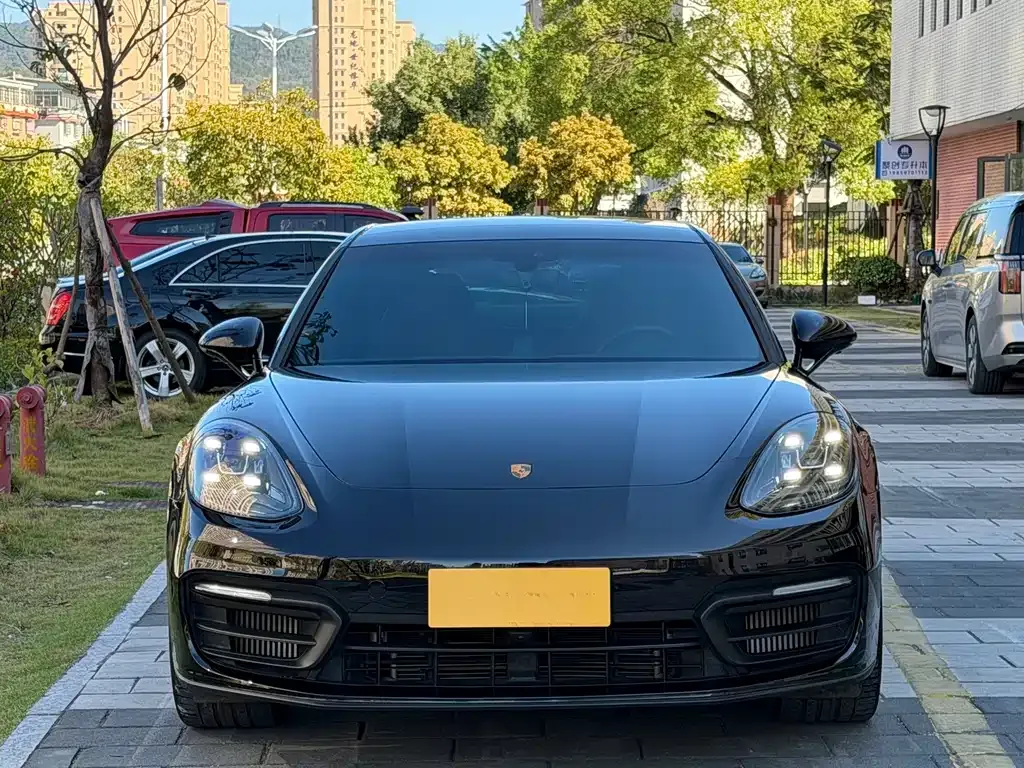 Porsche Panamera — фото 2