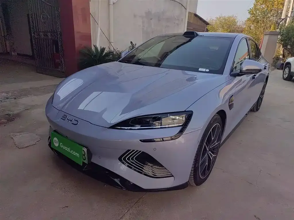 BYD Seal — фото 2