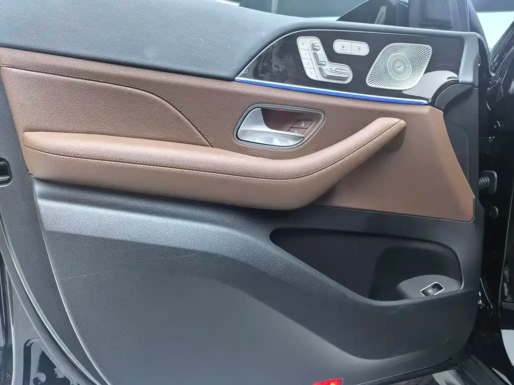 Mercedes-Benz GLE — фото 10