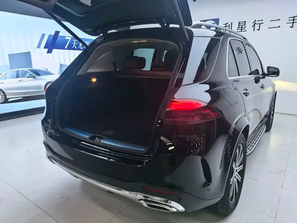 Mercedes-Benz GLE — фото 8