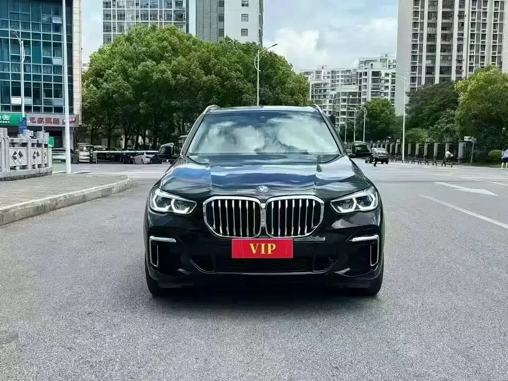 BMW X5 — фото 2