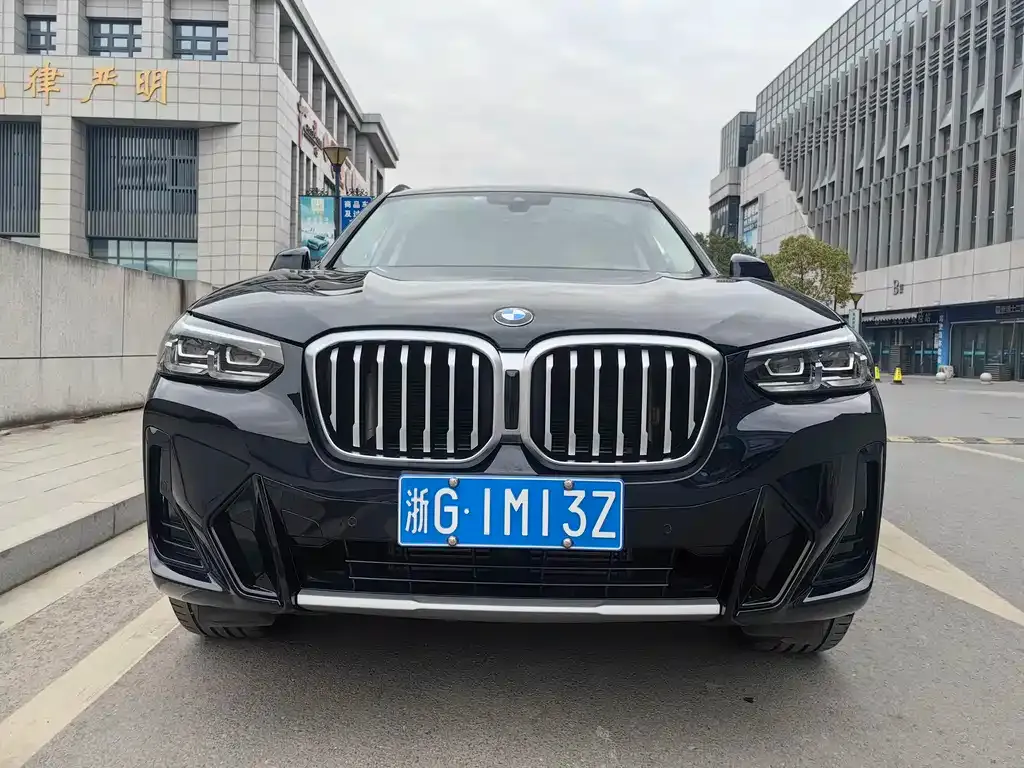 BMW X3 — фото 3