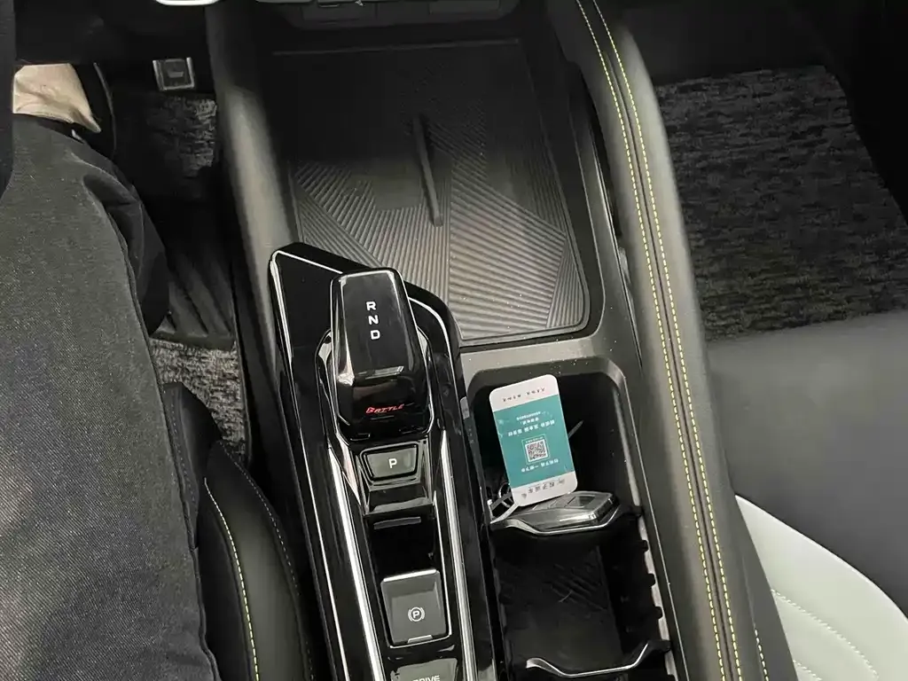 Geely Binyue — фото 10