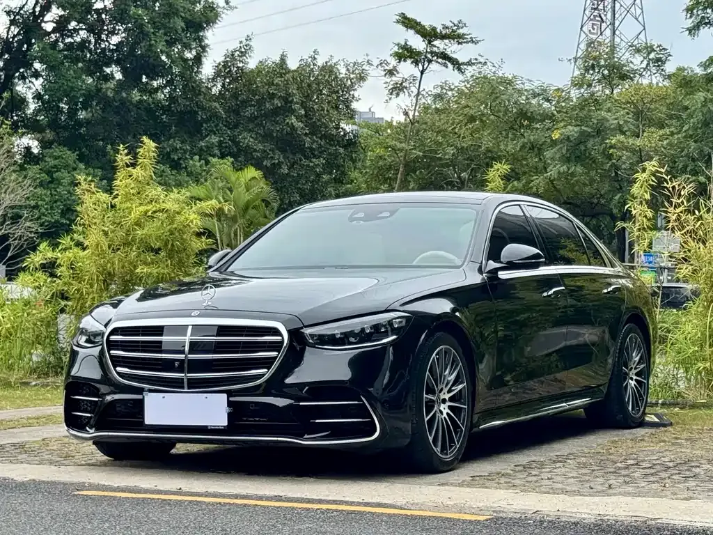 Mercedes-Benz S-Class — фото 1