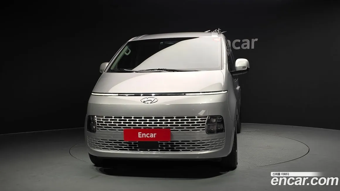 Hyundai Staria — фото 3