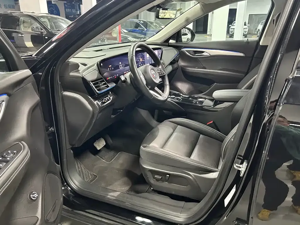 Buick Envision Plus — фото 3