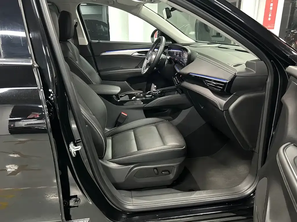 Buick Envision Plus — фото 5