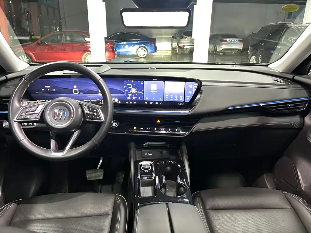 Buick Envision Plus — фото 7