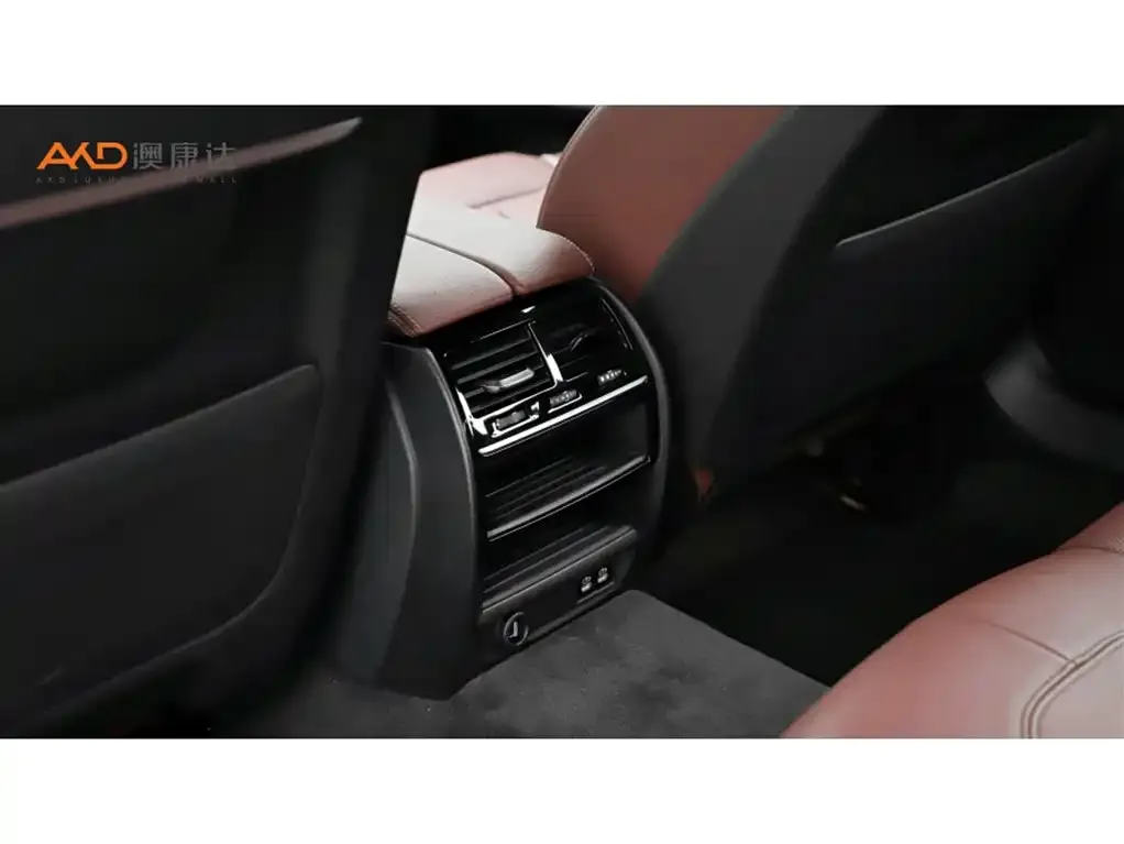 BMW 5 Series New Energy — фото 9