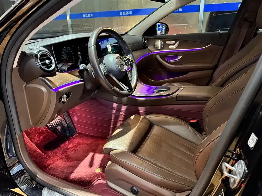 Mercedes-Benz E-Class — фото 10