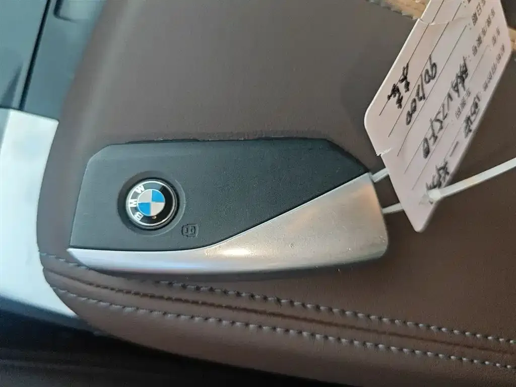 BMW X1 — фото 9