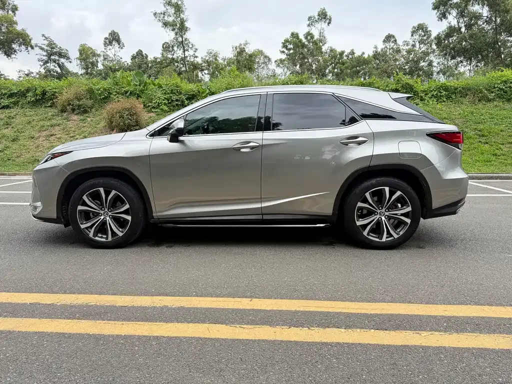 Lexus RX — фото 7