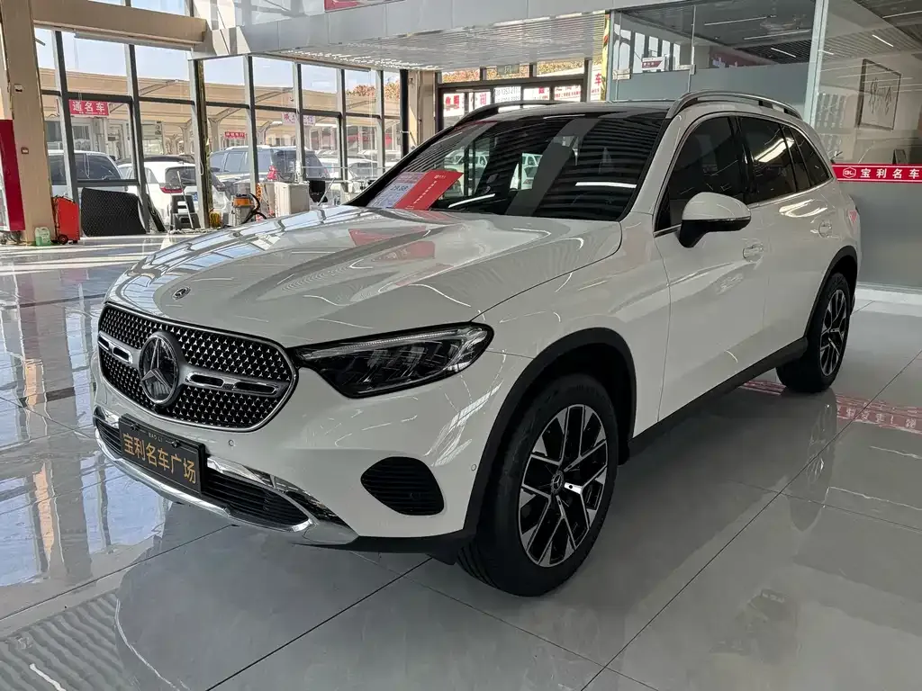 Mercedes-Benz GLC — фото 3