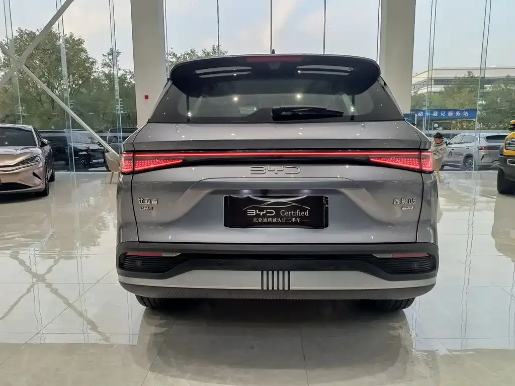 BYD Seal 05 DM-i — фото 7