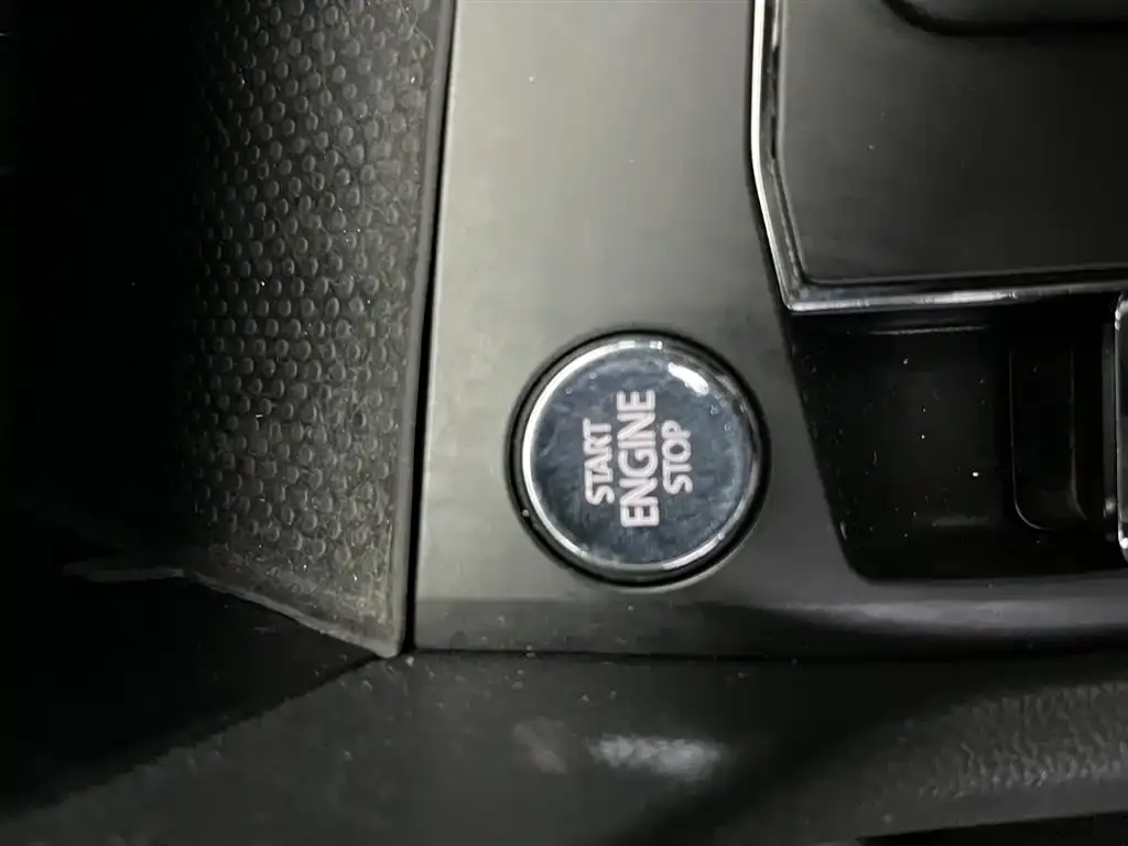 Volkswagen Tharu — фото 4