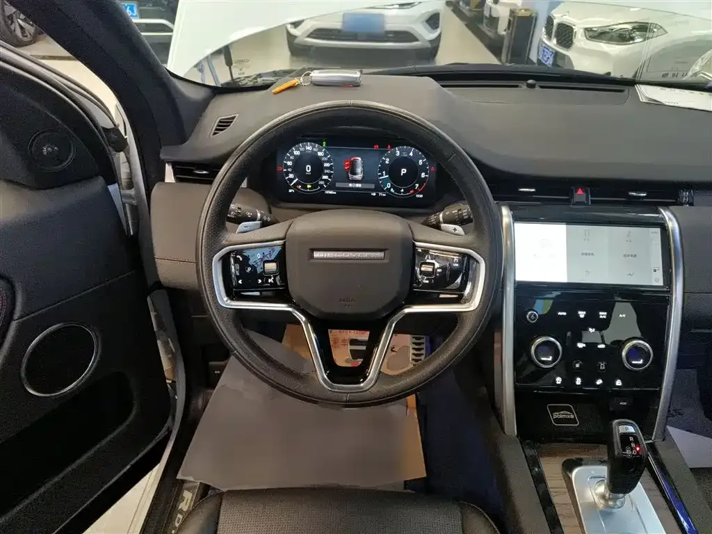 Land Rover Discovery Sport — фото 10